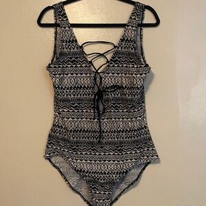 Patterned Black and White Women Swim One Piece